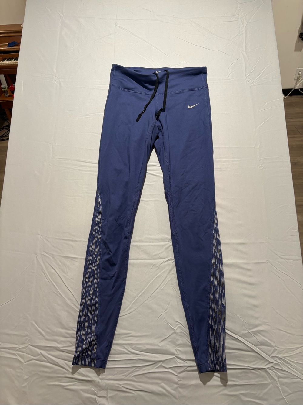 Nike Girls' Blue Performance Leggings with Patterned Side Panels